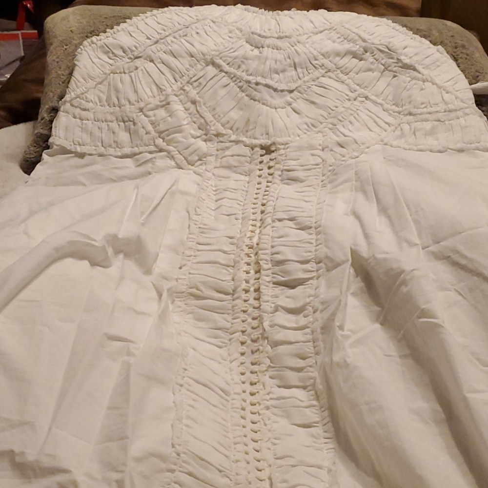Dress - Picture 2 of 3